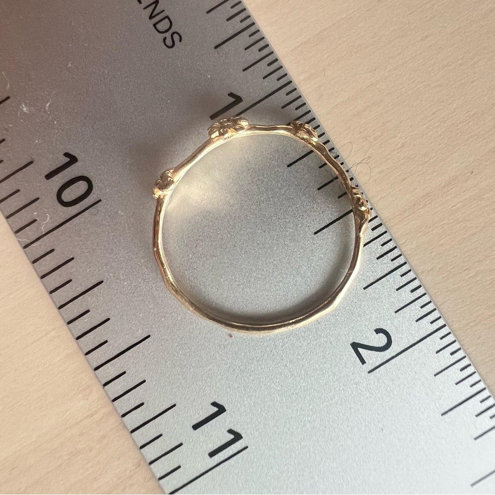 Catbird Flower Garland Ring, Petite size 7 perfect condition! Yellow Gold - Picture 3 of 10